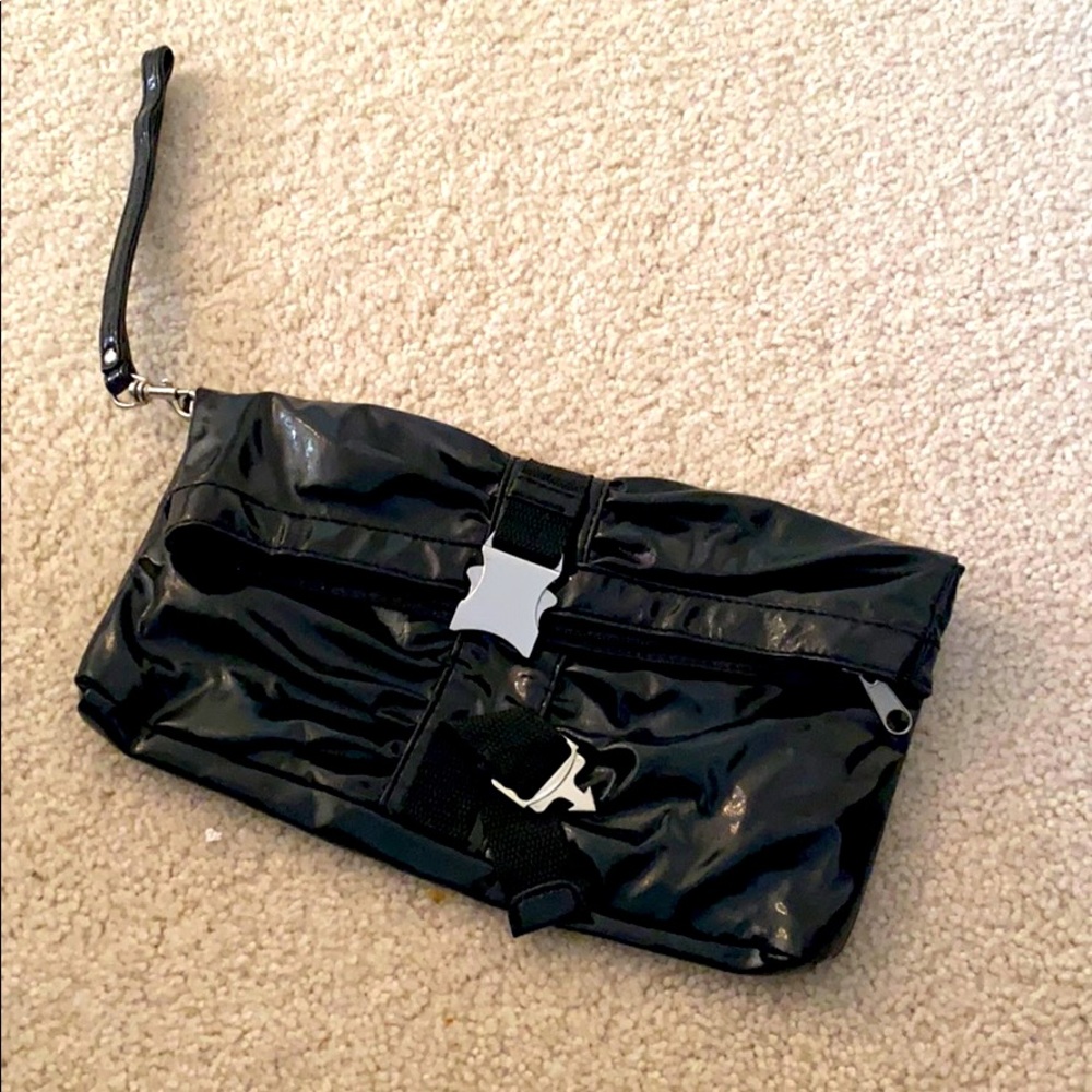 Wristlet